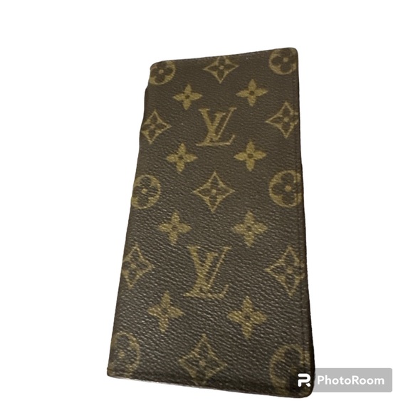 Louis Vuitton authentic canvas monogrammed long wallet 6 card slots checkbook